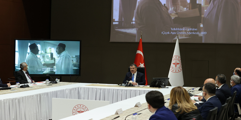 Sağlık Bakanı Dr Fahrettin Koca : Açık Havada Maske Kullanmak Zorunda Değiliz