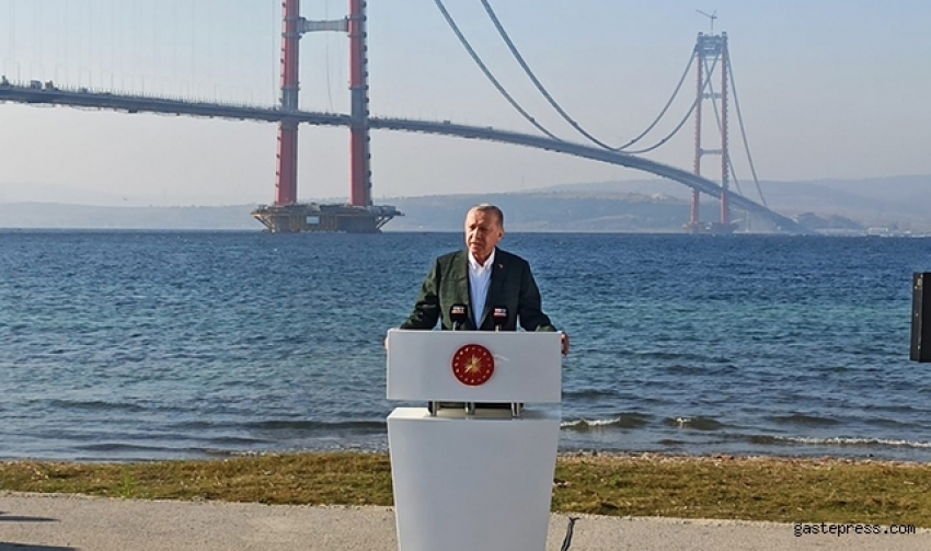 Cumhurbaşkanı Recep Tayyip Erdoğan, "Binlerce yıl boyunca farklı medeniyetlerin, kültürlerin, toplumların göz bebeği olmuş Çanakkale