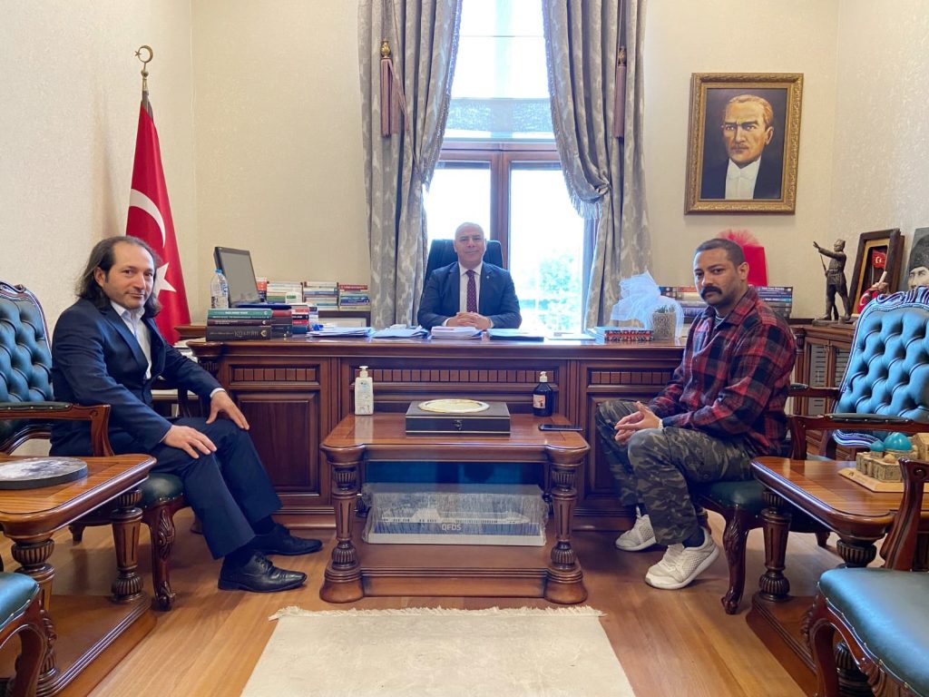 Siteler TV Yöneticileri Vali Yardımcımız Dr. Ayhan ÖZKAN'ı Ziyaret Ettiler. Siteler TV Yöneticileri Vali Yardımcımız Dr. Ayhan ÖZKAN'ı Ziyaret Ettiler.