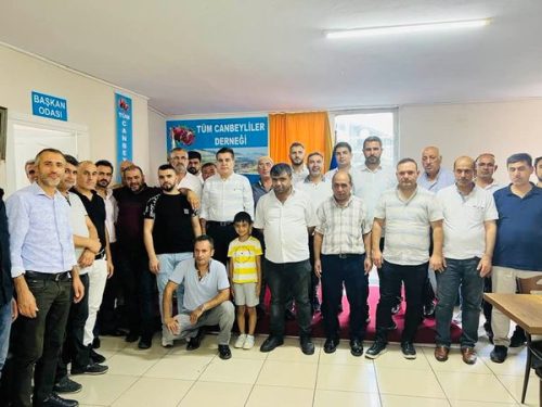 İstanbul Sultangazi'de bulunan Tüm Canbeyliler derneğinde sabah kahvaltısı düzenlendi