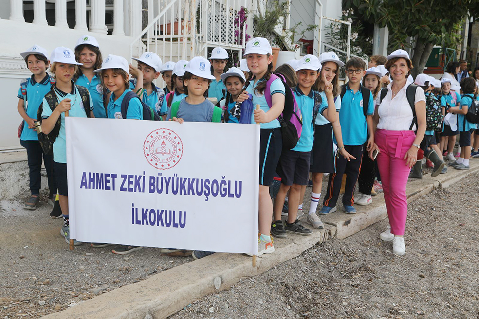 BODRUM BELEDİYESİ ÇOCUKLARA ÇEVREYİ KORUMA BİLİNCİ KAZANDIRILIYOR