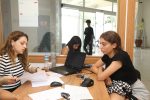 BODRUM BELEDİYESİ ÜNİVERSİTE ADAYLARINA TERCİH DESTEĞİ VERİYOR Bodrum Belediyesi, Yükseköğretim Kurumları Sınavı (YKS) sonrasında üniversite tercihi yapacak adaylara yönelik “Ücretsiz Tercih Danışmanlığı” hizmeti sunuyor. Bodrum Belediyesi, eğitim ve öğretim destekleri kapsamında üniversite tercih dönemine giren adaylara danışmanlık hizmeti veriyor. Gençlerin hayalleri ve mesleki hedeflerine yönelik destek sağlamak amacıyla alanında uzman kişilerce gençlere tercih sürecinde rehberlik hizmeti sağlanacak. Üniversite tercih danışmanlığı hizmeti, 27 Temmuz-8 Ağustos 2023 tarihleri arasında Bodrum Belediyesi Herodot Kültür Merkezi ile Turgutreis Şevket Sabancı Kültür ve Sanat Merkezi'nde hafta içi her gün 09.00-17.00 saatleri arasında gerçekleştirilecek. Bodrum Belediye Başkanı Ahmet Aras, “Belediye olarak gençlerimizin eğitim hayatlarına destek olmaktan büyük mutluluk duyuyoruz. Üniversite tercihi, gençlerimizin geleceğini şekillendiren önemli adımlardan bir tanesi. Bu dönemde onların yanında olarak doğru ve bilinçli tercihler yapmalarına yardımcı olmak istiyoruz. Uzmanlarımızla birlikte öğrencilerimize en iyi şekilde danışmanlık yapacağımıza inanıyoruz. Eğitime ve öğrencilerimize verdiğimiz desteği artırarak sürdüreceğiz.” dedi. Tüm üniversite adayları, ücretsiz tercih danışmanlığı hizmetinden yararlanmak için belirtilen tarih ve saatlerde Bodrum Belediyesi Herodot Kültür Merkezi ile Turgutreis Şevket Sabancı Kültür ve Sanat Merkezi'ne başvurabilirler.
