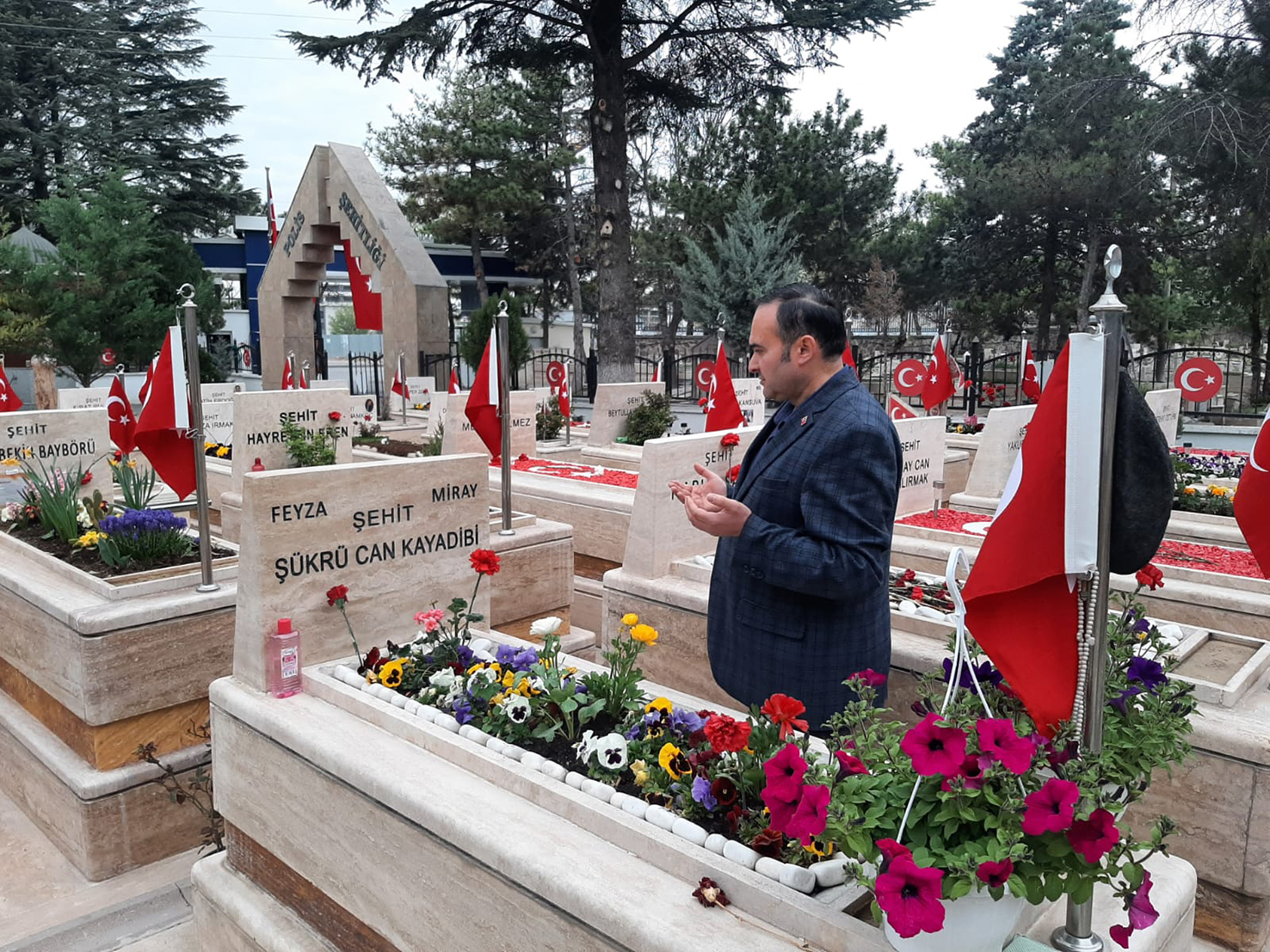 Ankara da Birlik Derneği nden Şehitlere Vefa …2025