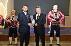 Özaslan Ankara Kültürüne Hizmet Ödülüne layık görüldü_Siteler TV