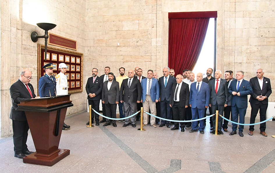 Matbaacılar Anıtkabir de Ata nın huzuruna çıktı ...2025 Matbaacılar Anıtkabir de Ata nın huzuruna çıktı_Siteler TV