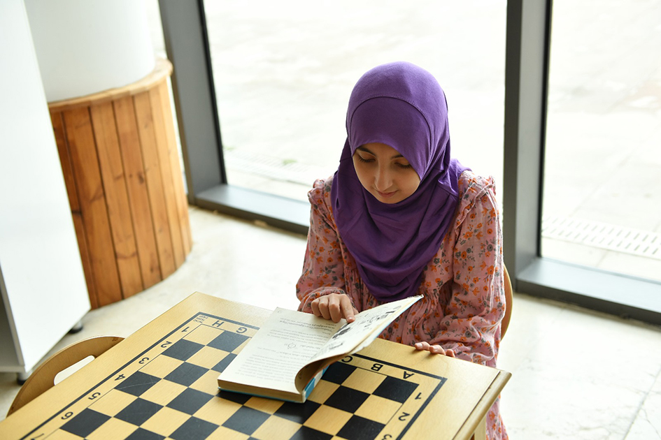 ALTINDAĞ’IN KÜÇÜK KİTAP KURDU_Siteler TV