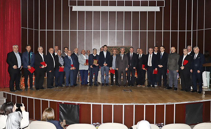 Meslekte 25 yılını dolduran esnaf ve sanatkarlara_Siteler TV