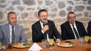 VEYSEL TİRYAKİ ALTINDAĞ’IN ALTIN ÖĞRENCİLERİYLE BULUŞTU_SİTELER TV