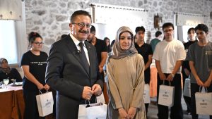 VEYSEL TİRYAKİ ALTINDAĞ’IN ALTIN ÖĞRENCİLERİYLE BULUŞTU_SİTELER TVVEYSEL TİRYAKİ ALTINDAĞ’IN ALTIN ÖĞRENCİLERİYLE BULUŞTU_SİTELER TV