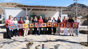 Bodrumlu Kadınlar Sokak İçin Örüyor 1.400 Motiften 53 Metre Gölgelik Elde Edildi_SitelerTV