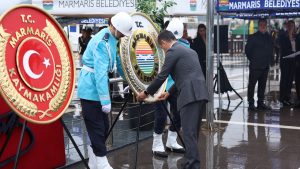 MARMARİS’TE CUMHURİYET BAYRAMI KUTLAMALARI ÇELENK SUNUMUYLA BAŞLADI_Siteler TV
